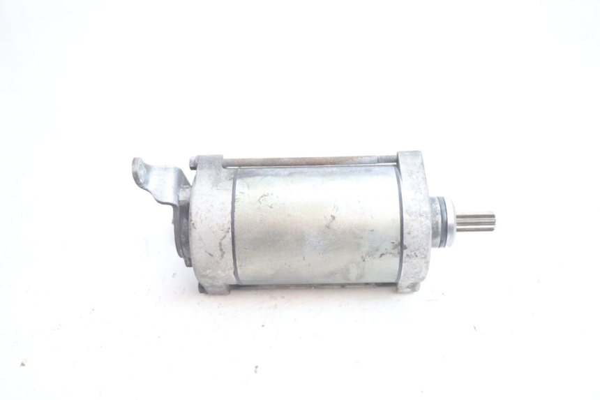 photo de MOTOR DE ARRANQUE GILERA GP 800 (2007 - 2013) - Primer plano técnico
