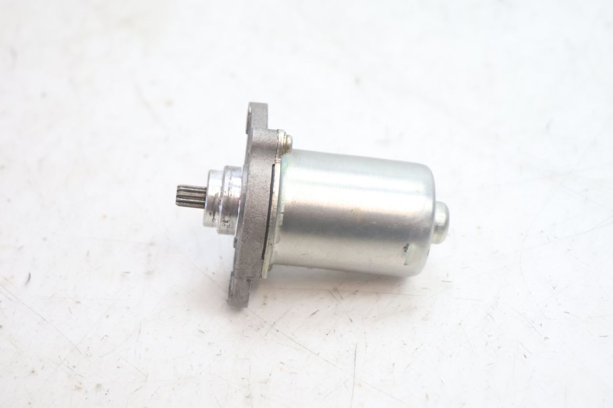 photo de MOTOR DE ARRANQUE PEUGEOT KISBEE 2T 50 (2010 - 2017) - Detalle de la pieza