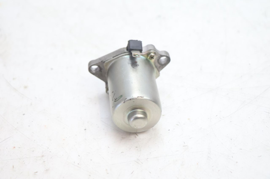 photo de MOTOR DE ARRANQUE PEUGEOT KISBEE 2T 50 (2010 - 2017) - Estado de la superficie y material