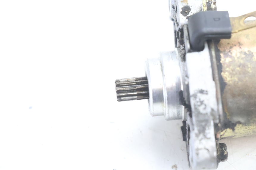 photo de MOTOR DE ARRANQUE PEUGEOT KISBEE 2T 50 (2010 - 2017) - Detalle de la pieza