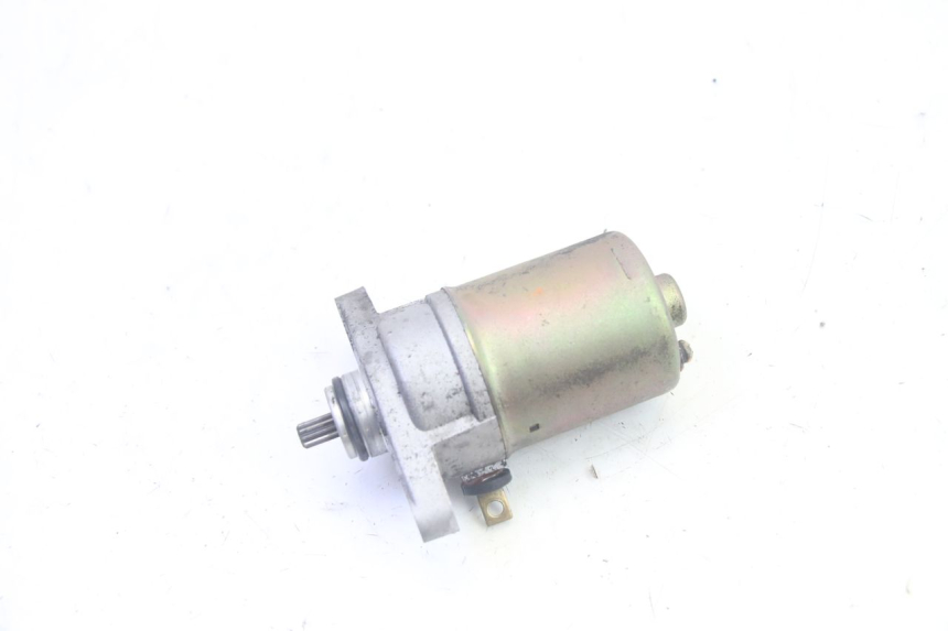 photo de MOTOR DE ARRANQUE PEUGEOT KISBEE 4T 50 (2018 - 2022) - Zoom estado de uso