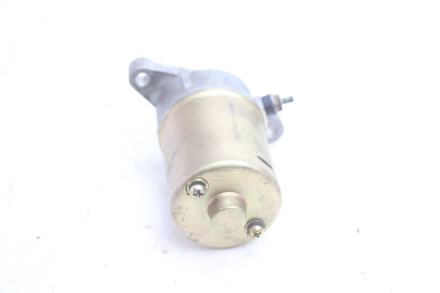 photo de MOTOR DE ARRANQUE PEUGEOT KISBEE 4T 50 (2010 - 2017) - Detalles de los puntos de fijación