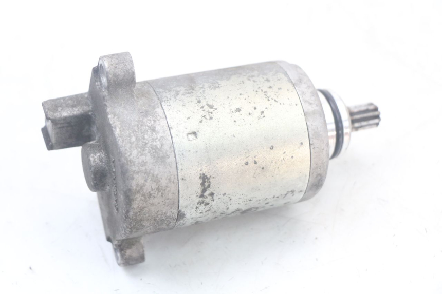 photo de MOTOR DE ARRANQUE PIAGGIO LIBERTY 125 (2009 - 2013) - Primer plano técnico