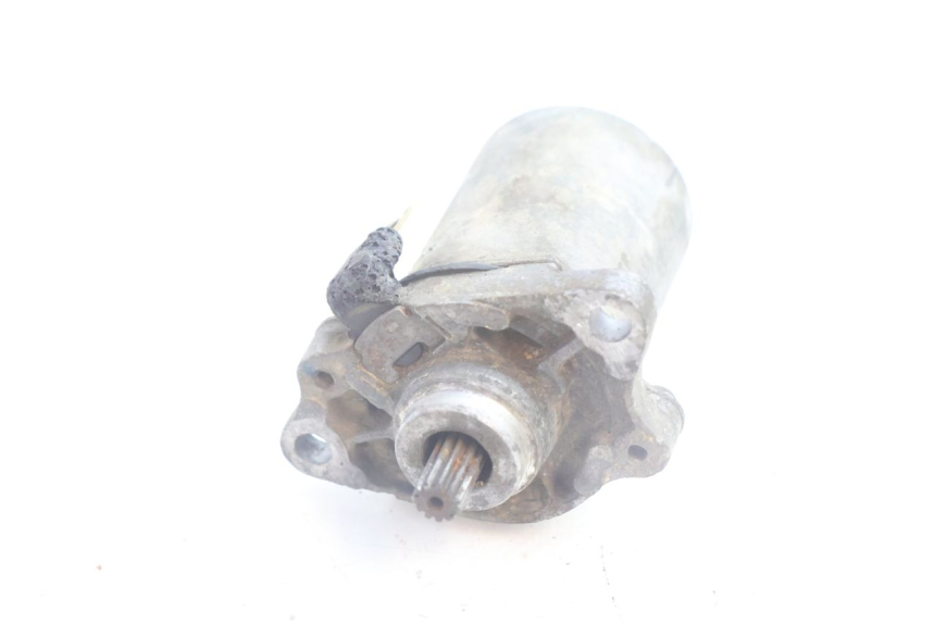 photo de MOTOR DE ARRANQUE PEUGEOT LUDIX BLASTER 50 (2006 - 2014) - Primer plano técnico