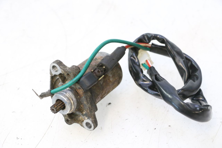 photo de MOTOR DE ARRANQUE PEUGEOT LUDIX 50 (2008 - 2017) - Primer plano técnico