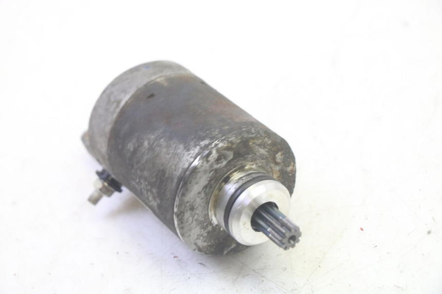 photo de MOTOR DE ARRANQUE PIAGGIO MP3 RL 250 (2006 - 2010) - Primer plano técnico