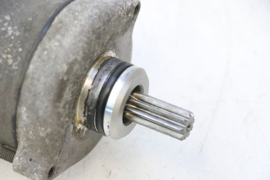 photo de MOTOR DE ARRANQUE PIAGGIO MP3 500 (2011 - 2015) - Detalles de los puntos de fijación