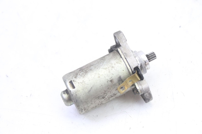 photo de MOTOR DE ARRANQUE PIAGGIO NEW TYPHOON 50 (2018 - 2021) - Primer plano técnico