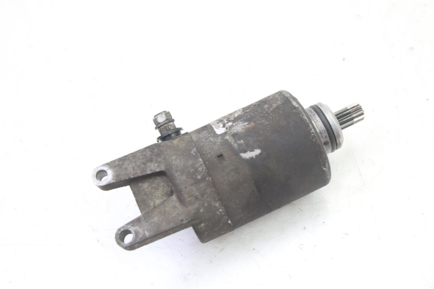 photo de MOTOR DE ARRANQUE. GILERA NEXUS 125 (2009 - 2013) - Primer plano técnico