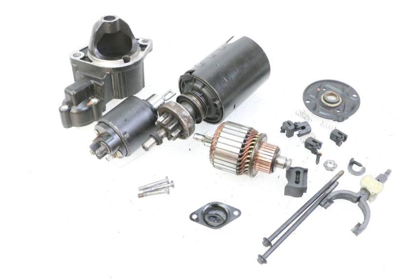 photo de ARRANQUE MOTO GUZZI NORGE 8V GT 1200 (2011 - 2016) - Estado de la superficie y material