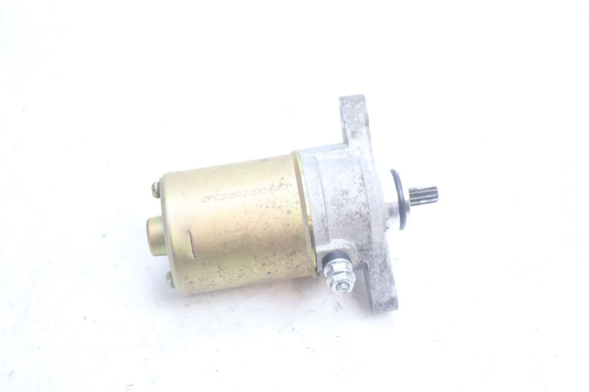 photo de ARRANQUE JM MOTORS OLDIES 4T 50 (2020 - 2026) - Otra perspectiva