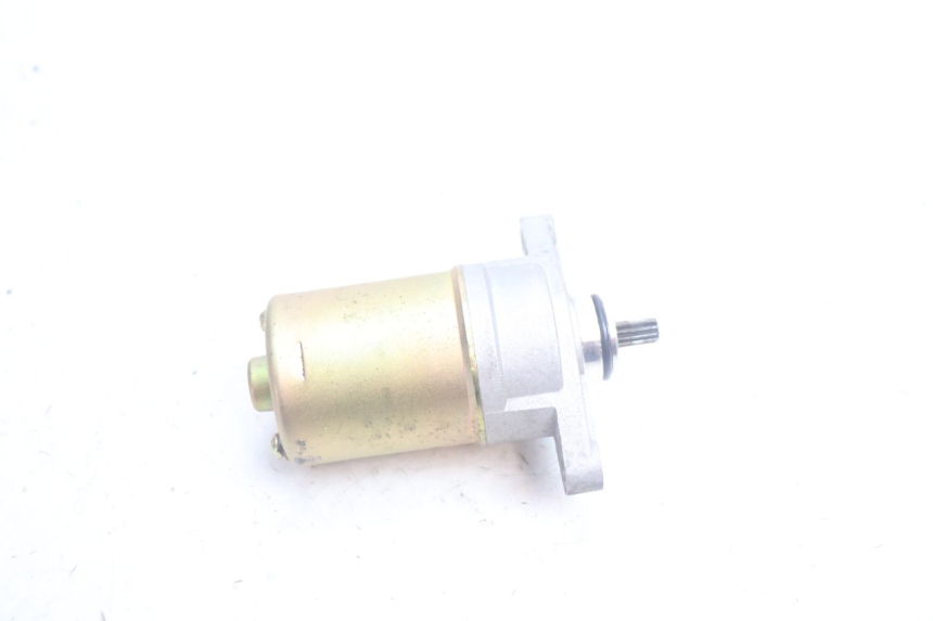 photo de ARRANQUE JM MOTORS OLDIES 4T 50 (2020 - 2026) - Primer plano técnico