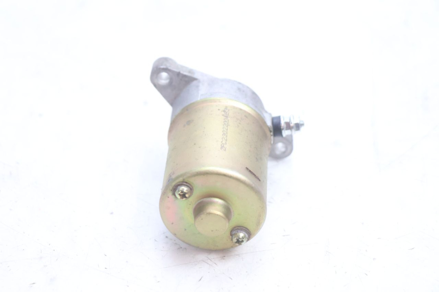 photo de ARRANQUE JM MOTORS OLDIES 4T 50 (2020 - 2026) - Detalles de los puntos de fijación