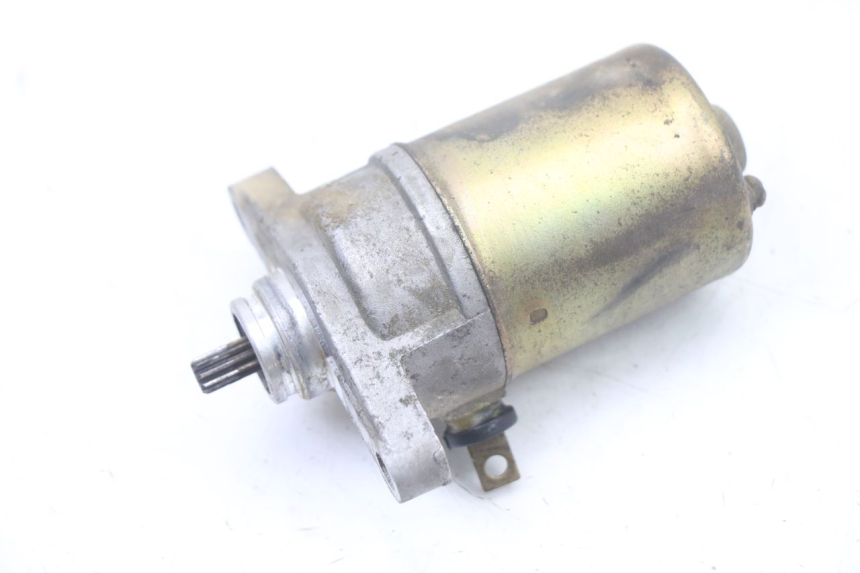 photo de MOTOR DE ARRANQUE PEUGEOT KISBEE 4T 50 (2018 - 2022) - Zoom estado de uso