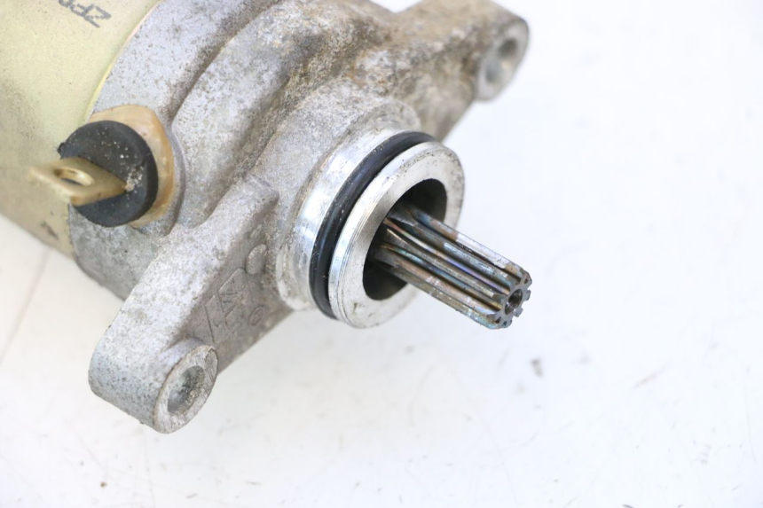 photo de ARRANQUE TNT MOTOR ROMA 12' 2T 50 (2007 - 2018) - Primer plano técnico