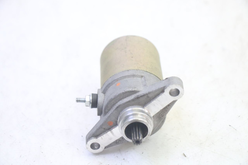 photo de ARRANQUE JM MOTORS SANTANA EVO 50 (2024 - 2026) - Detalles de los puntos de fijación