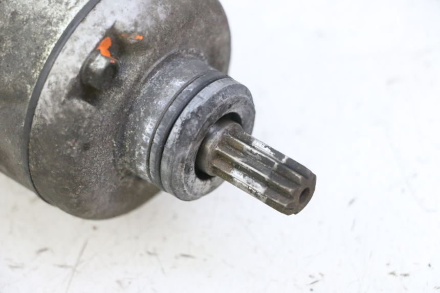 photo de ARRANQUE PEUGEOT SATELIS 125 (2013 - 2018) - Primer plano técnico