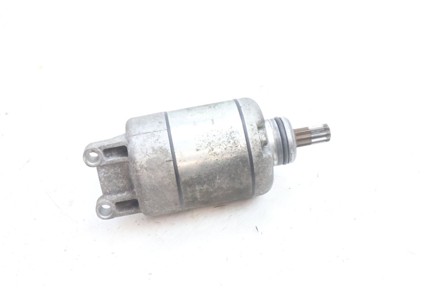 photo de MOTOR DE ARRANQUE PEUGEOT SATELIS 125 (2006 - 2009) - Primer plano técnico