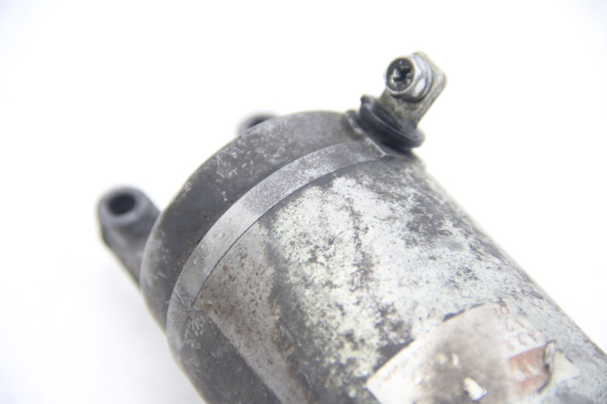 photo de MOTOR DE ARRANQUE SUZUKI SIXTEEN 125 (2008 - 2010) - Otra perspectiva