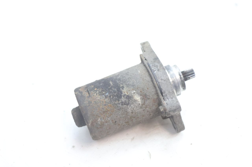 photo de ARRANQUE PEUGEOT SPEEDFIGHT 2 AC 50 (2000 - 2009) - Primer plano técnico