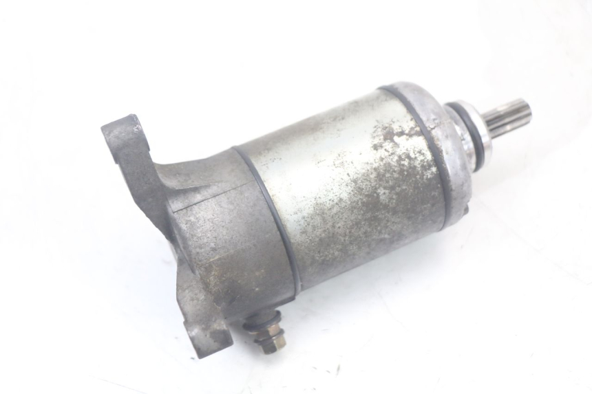 photo de MOTOR DE ARRANQUE SUZUKI SV N 650 (1999 - 2002) - Primer plano técnico