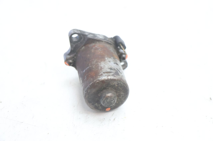photo de ARRANQUE PEUGEOT TREKKER TKR 50 (2005 - 2014) - Detalles de los puntos de fijación