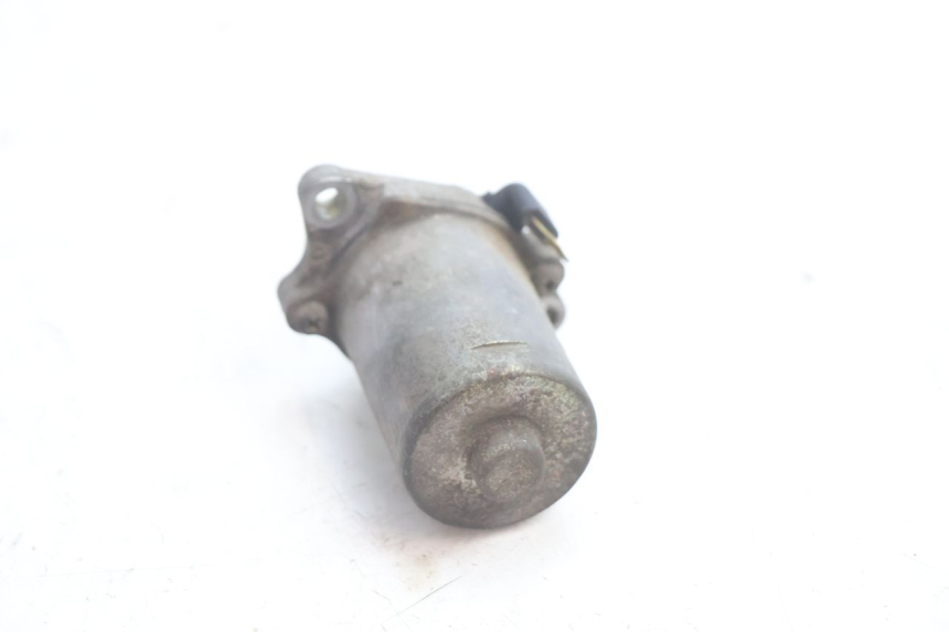 photo de MOTOR DE ARRANQUE PEUGEOT TREKKER 50 (1995 - 2004) - Detalles de los puntos de fijación