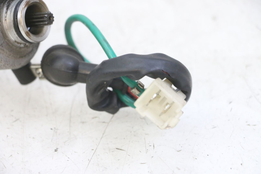 photo de MOTOR DE ARRANQUE PEUGEOT TWEET 4T 50 (2014 - 2019) - Primer plano técnico