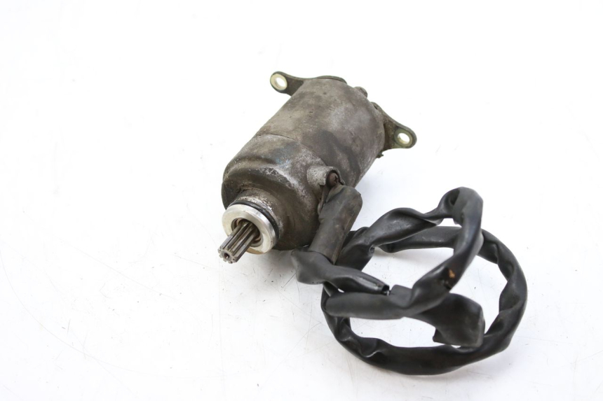 photo de MOTOR DE ARRANQUE PEUGEOT TWEET 125 (2010 - 2017) - Primer plano técnico