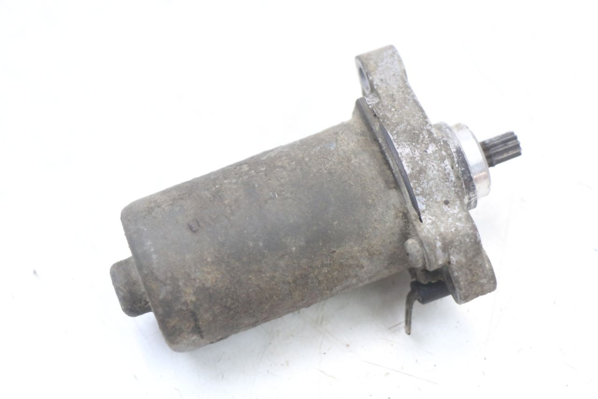 photo de MOTOR DE ARRANQUE PIAGGIO TYPHOON 80 (1994 - 1997) - Otra perspectiva