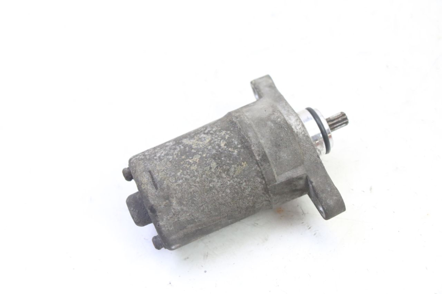 photo de MOTOR DE ARRANQUE. PEUGEOT V-CLIC VCLIC 50 (2007 - 2013) - Primer plano técnico