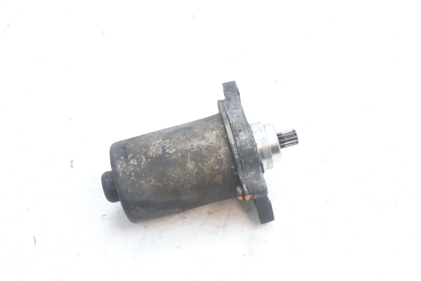 photo de MOTOR DE ARRANQUE PIAGGIO VESPA S 2T 50 (2007 - 2014) - Primer plano técnico