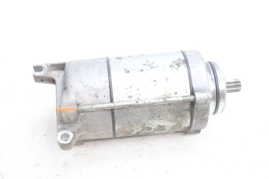 photo de MOTOR DE ARRANQUE HONDA VFR FI RC46 800 (1998 - 2001) - Primer plano técnico