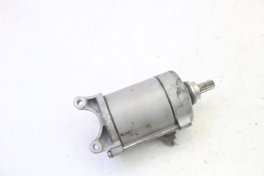 photo de MOTOR DE ARRANQUE DAELIM VJ ROADWIN FI 125 (2008 - 2017) - Primer plano técnico