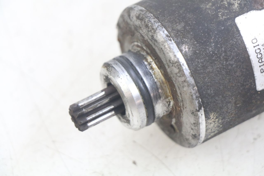 photo de MOTOR DE ARRANQUE PIAGGIO XEVO - X EVO 125 (2007 - 2017) - Otra perspectiva