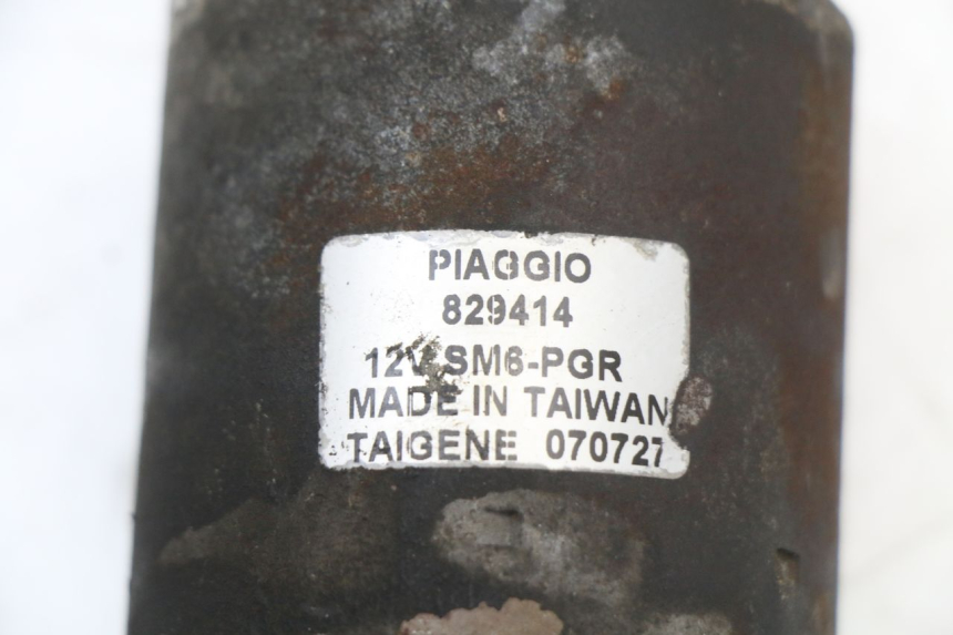 photo de MOTOR DE ARRANQUE PIAGGIO XEVO - X EVO 125 (2007 - 2017) - Otra perspectiva