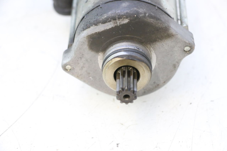 photo de ARRANQUE HONDA XRV AFRICA TWIN 750 (1990 - 1992) - Primer plano técnico