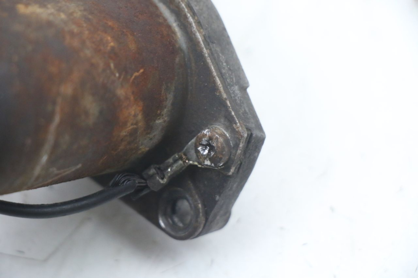 photo de ARRANQUE YAMAHA BW'S NG NEXT GENERATION 50 (1996 - 2003) - Detalles de los puntos de fijación