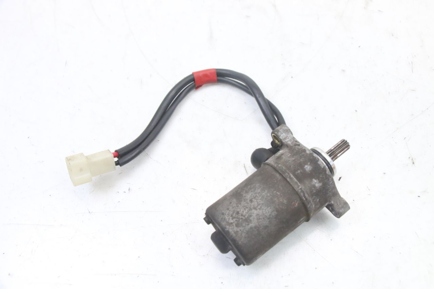 photo de MOTOR DE ARRANQUE YAMAHA NEOS NEO'S 4T 50 (2008 - 2016) - Otra perspectiva