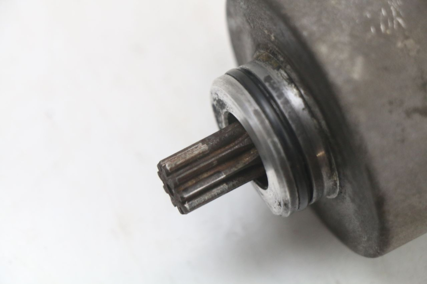 photo de MOTOR DE ARRANQUE YAMAHA YP MAJESTY 125 (2002 - 2006) - Detalle de la pieza