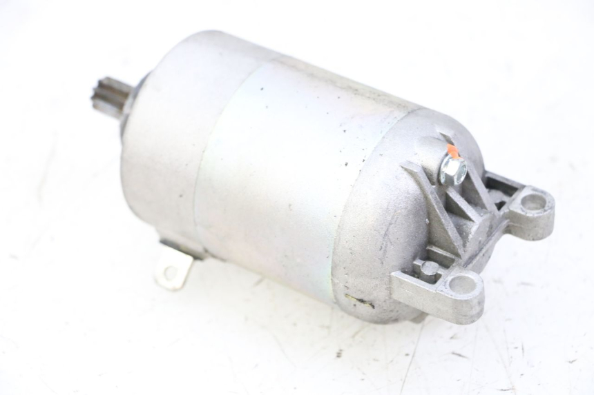 photo de MOTOR DE ARRANQUE YAMAHA YP MAJESTY 125 (2002 - 2006) - Detalle de la pieza