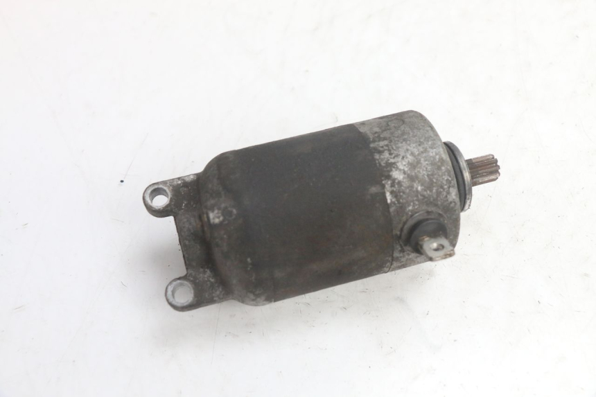 photo de MOTOR DE ARRANQUE YAMAHA YP MAJESTY 125 (1998 - 2001) - Otra perspectiva