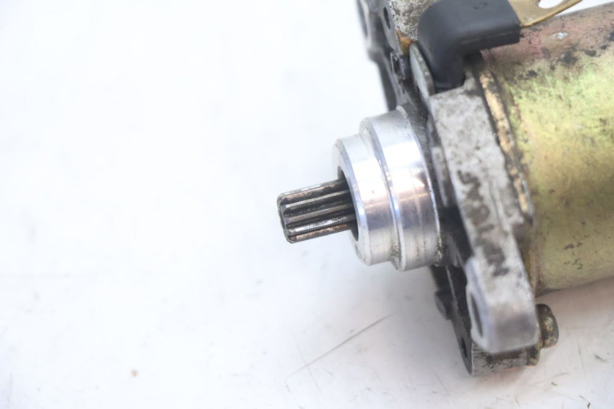 photo de MOTOR DE ARRANQUE PIAGGIO ZIP 2T 50 (2009 - 2019) - Detalle de la pieza