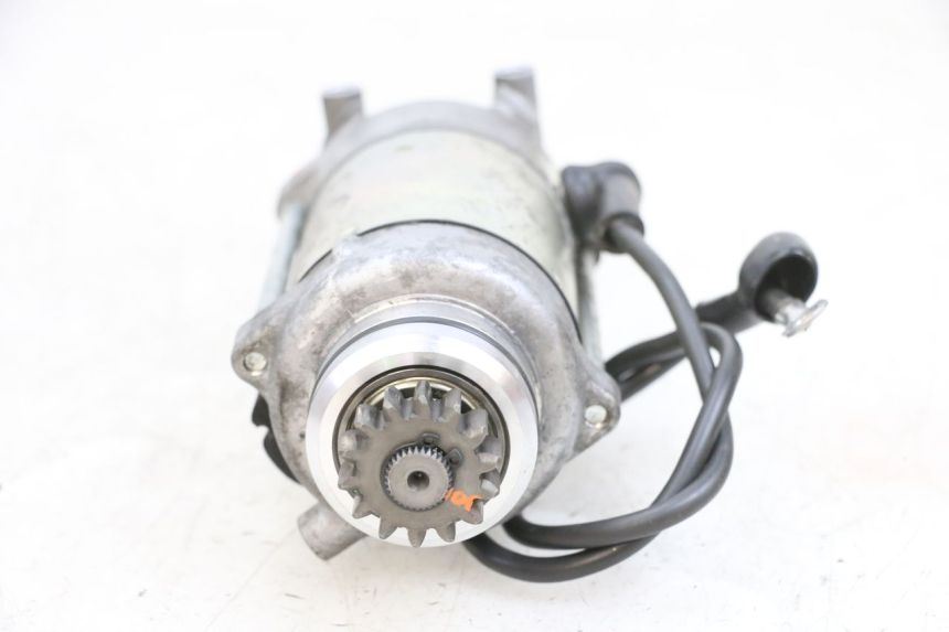 photo de ARRANQUE KAWASAKI ZR 7 750 (1999 - 2004) - Otra perspectiva