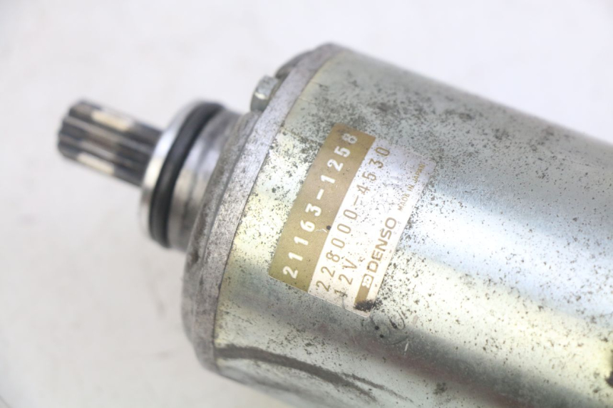 photo de MOTOR DE ARRANQUE KAWASAKI ZX-6R ZX6R 600 (1995 - 1997) - Zoom estado de uso