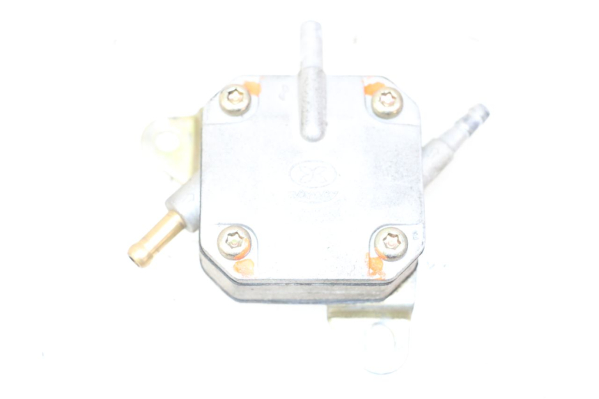 photo de VALVULA DEPOSITO DAELIM BESBI 125 (2007 - 2008) - Primer plano técnico