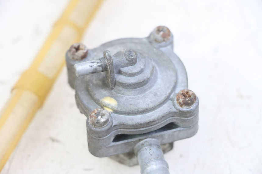 photo de DEPRESIÓN DEPÓSITO HONDA CBF 500 (2004 - 2007) - Otra perspectiva