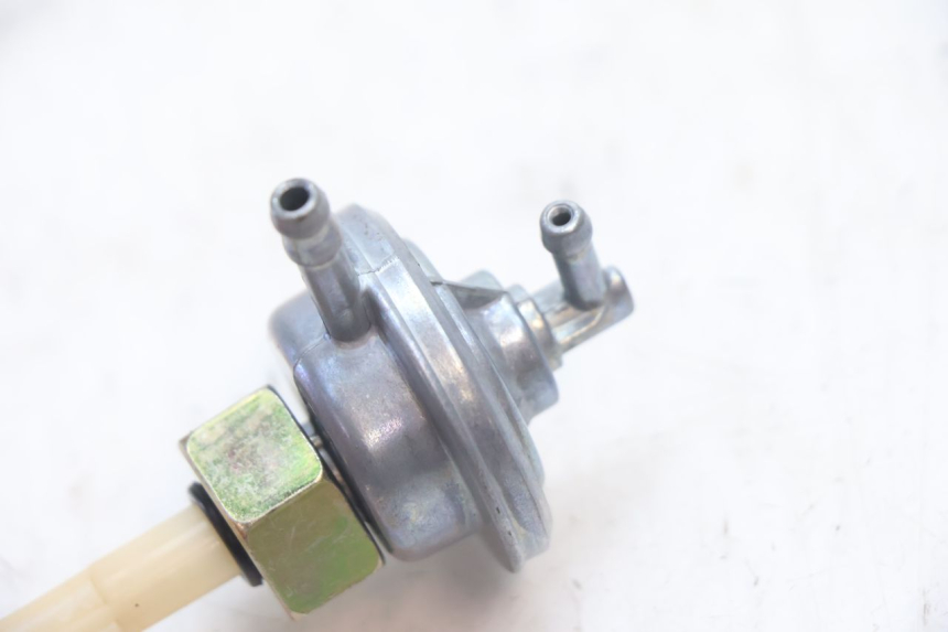 photo de VALVULA DEPOSITO TNT MOTOR GRIDO 2T 50 (2010 - 2019) - Detalle de la pieza