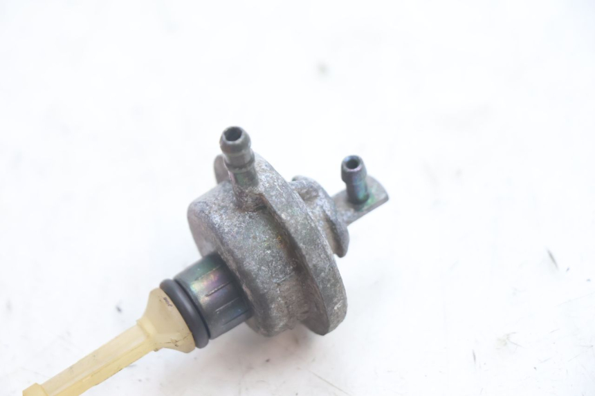 photo de VALVULA DEPOSITO PEUGEOT TREKKER 50 (1995 - 2004) - Detalle de la pieza