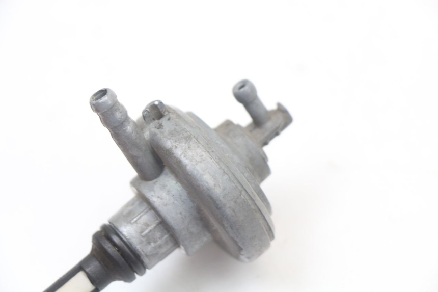 photo de DEPRESOR DE DEPÓSITO PIAGGIO VESPA LX 125 (2005 - 2010) - Detalle de la pieza